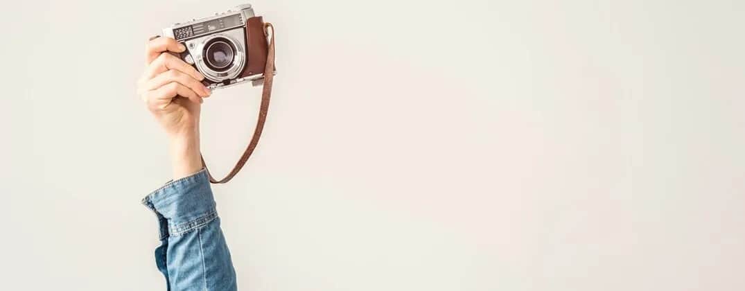 Kiedy wymyślono aparat fotograficzny? Odkryj fascynującą historię