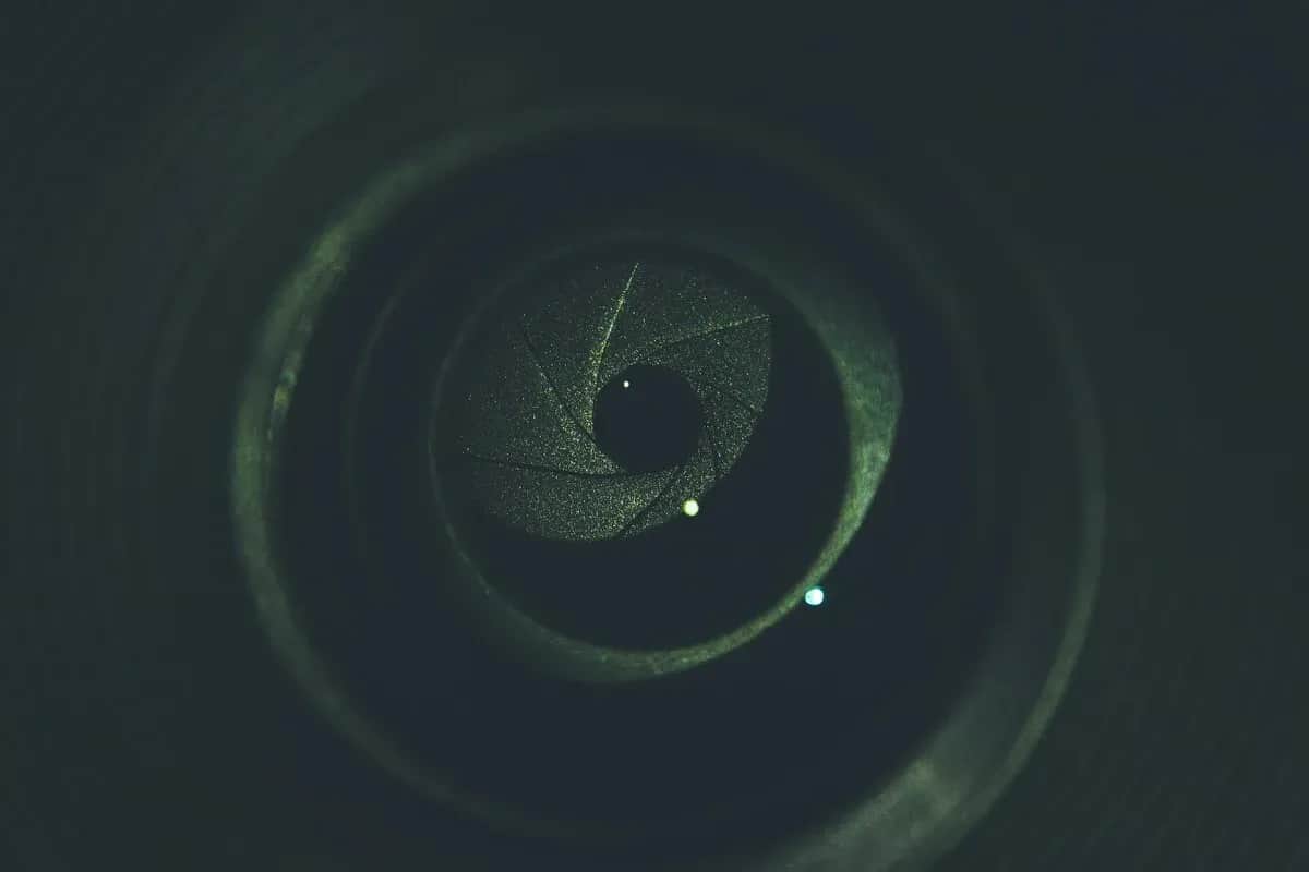 Jaki obiektyw do sesji plenerowych? Odkryj idealne rozwiązania dla Ciebie